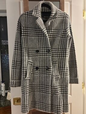 Novelti Black & White Houndstooth Double-Breasted Pea Coat